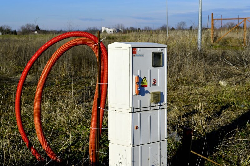 Izvorani, Delta Snagov la 100 m lac, vanzare teren de colt Ilfov 740 mp.
